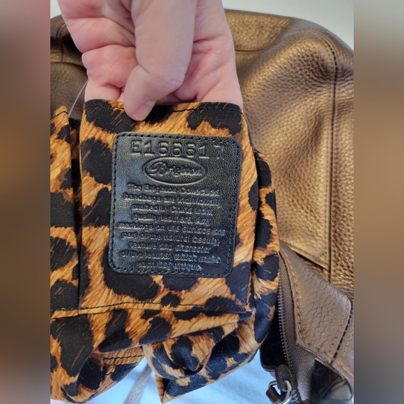 Bronze Pebbled Brighton Shoulder Bag - Picture 5 of 6